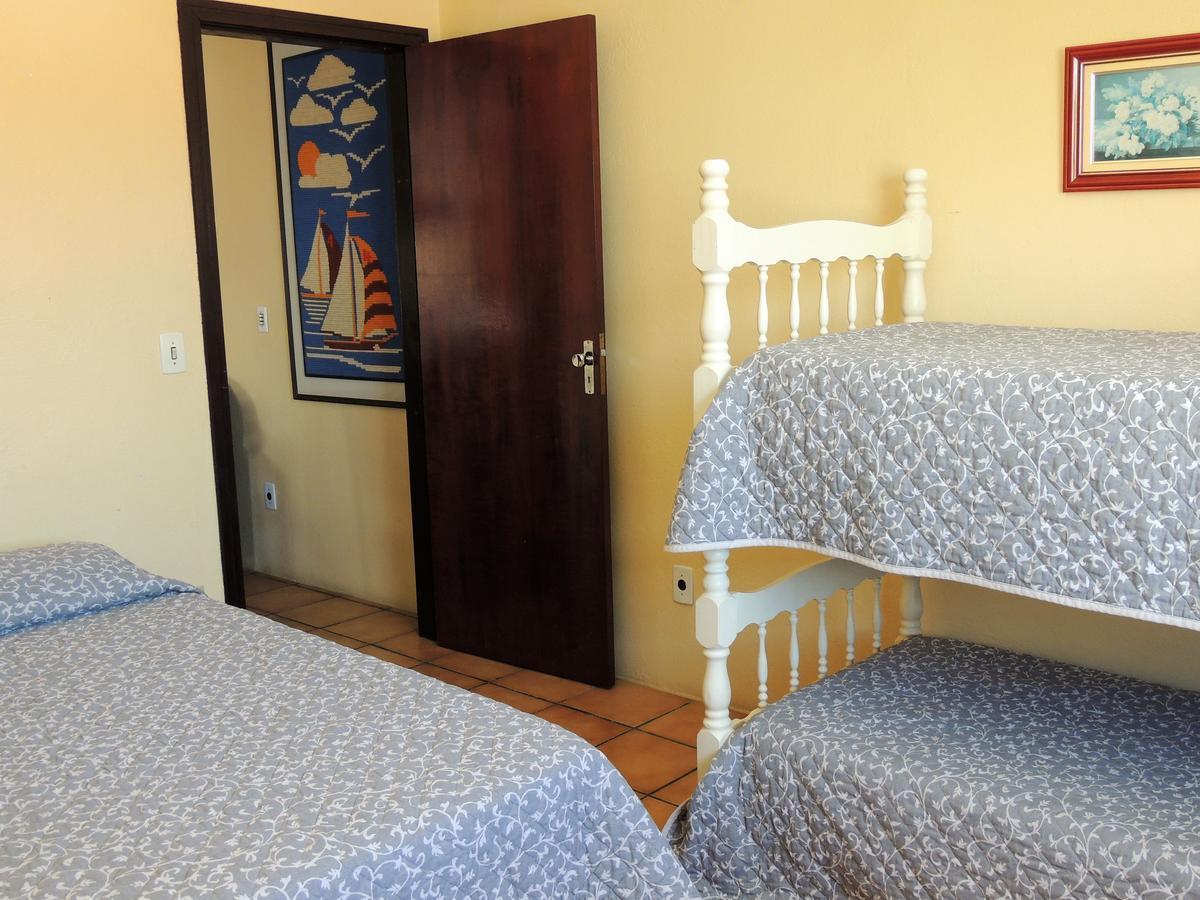 Residencial Kelly Cristina Apartment Bombinhas Exterior photo